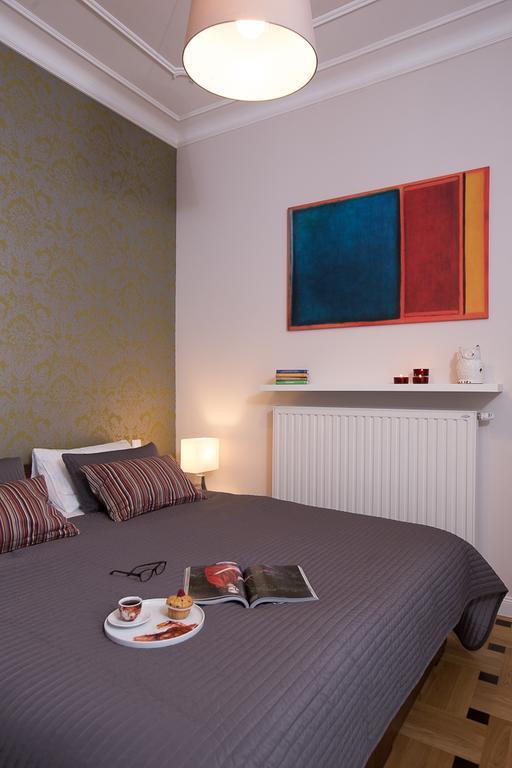 Deluxe Two-Bedroom Apartment