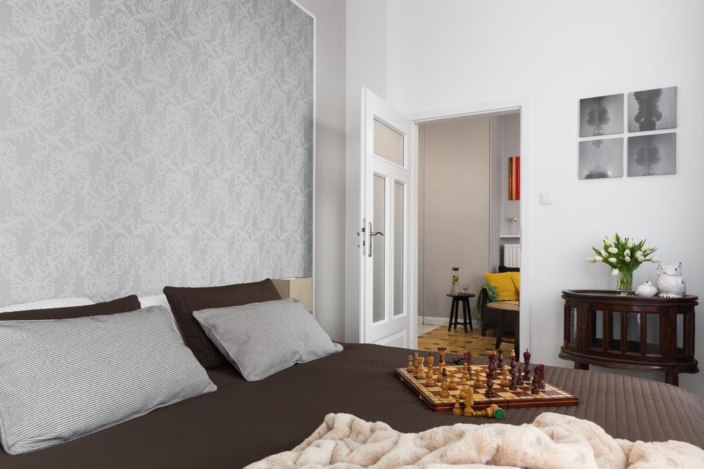 Deluxe Two-Bedroom Apartment